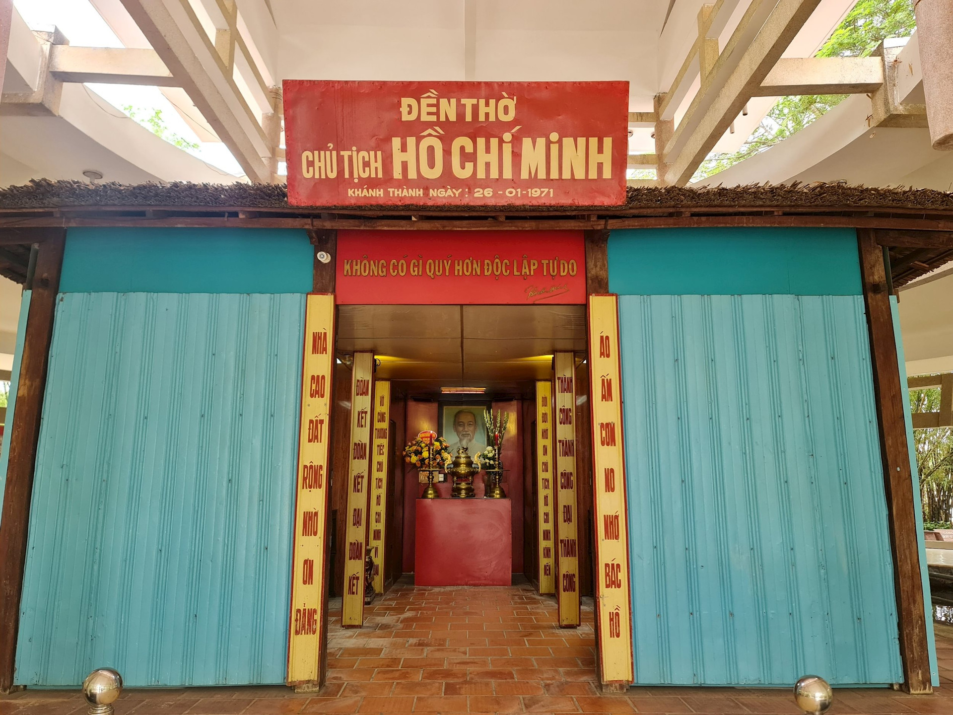 Đền thờ Chủ tịch Hồ Chí Minh